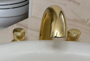 Roman tub faucet 1.jpg
