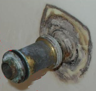 Bath tub spout assembly.png