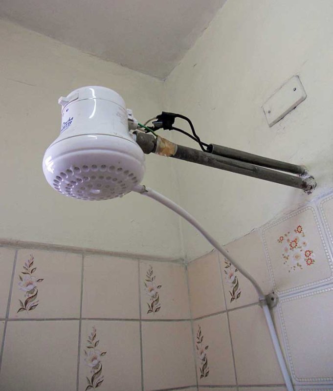electric-shower-head-04.jpg