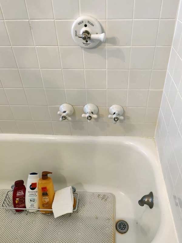 old-school-tub-faucet-01.jpg