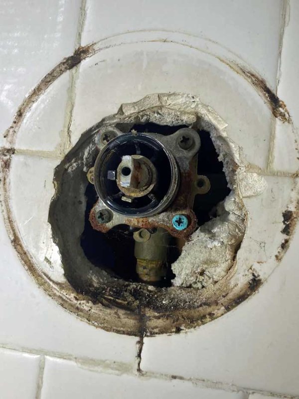 phister-valve-in-wall.jpg