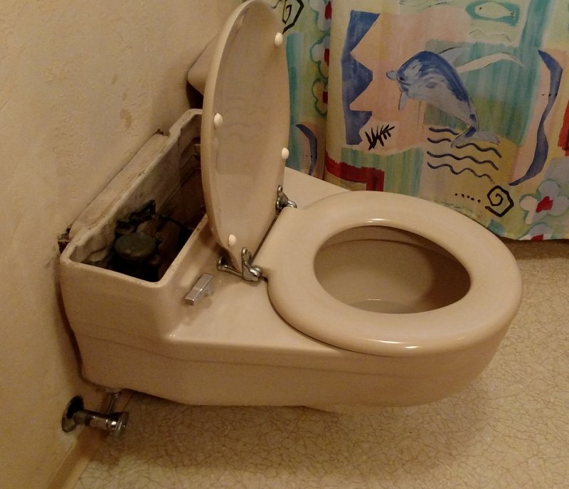 Toilet 2.jpg