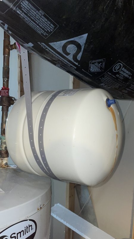 water expansion tank.jpeg