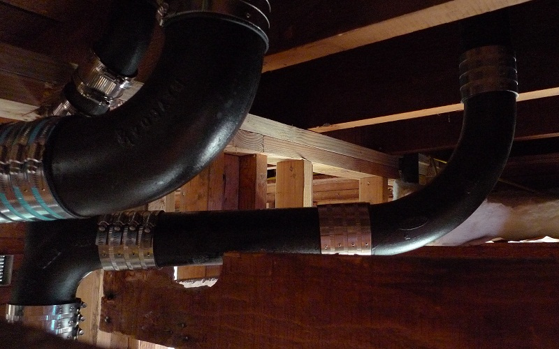 toilet-2-90-alternate-view.jpg
