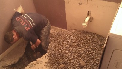 Digging%20Basement%20Floor%20%28816%20x%20460%29%20%28408%20x%20230%29.jpg