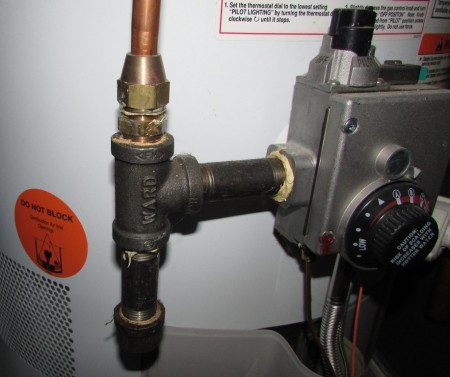 Sediment-trap-at-water-heater-450x377.jpg