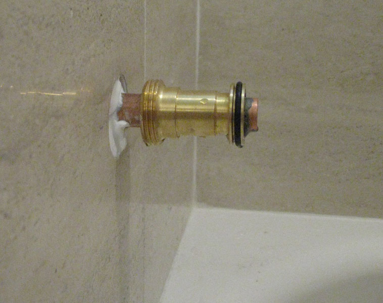 How to Remove Delta Tub Spout Adapter 