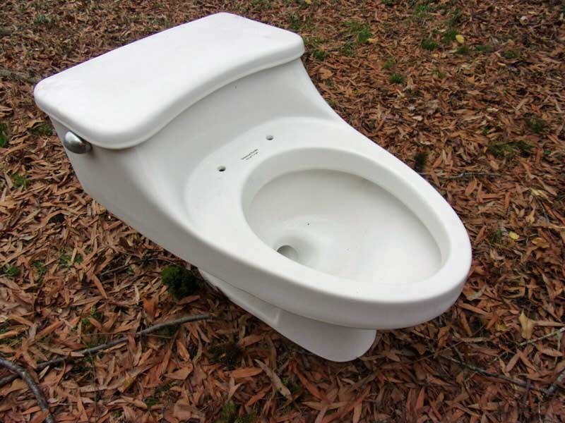 ur-toilet-b.jpg