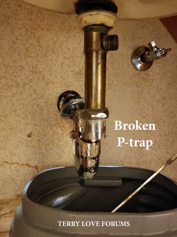 broken-p-trap-01.jpg