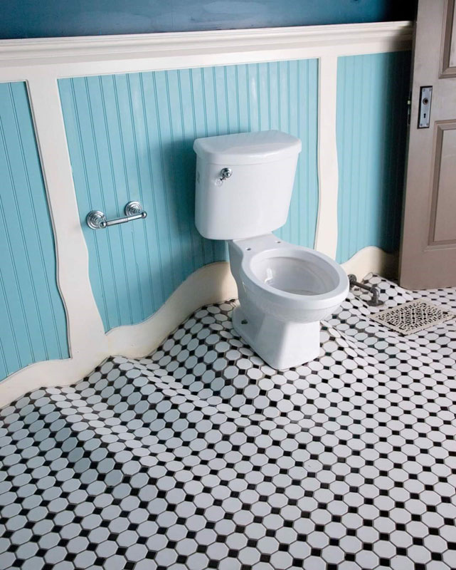 toilet-wonky-floor.jpg